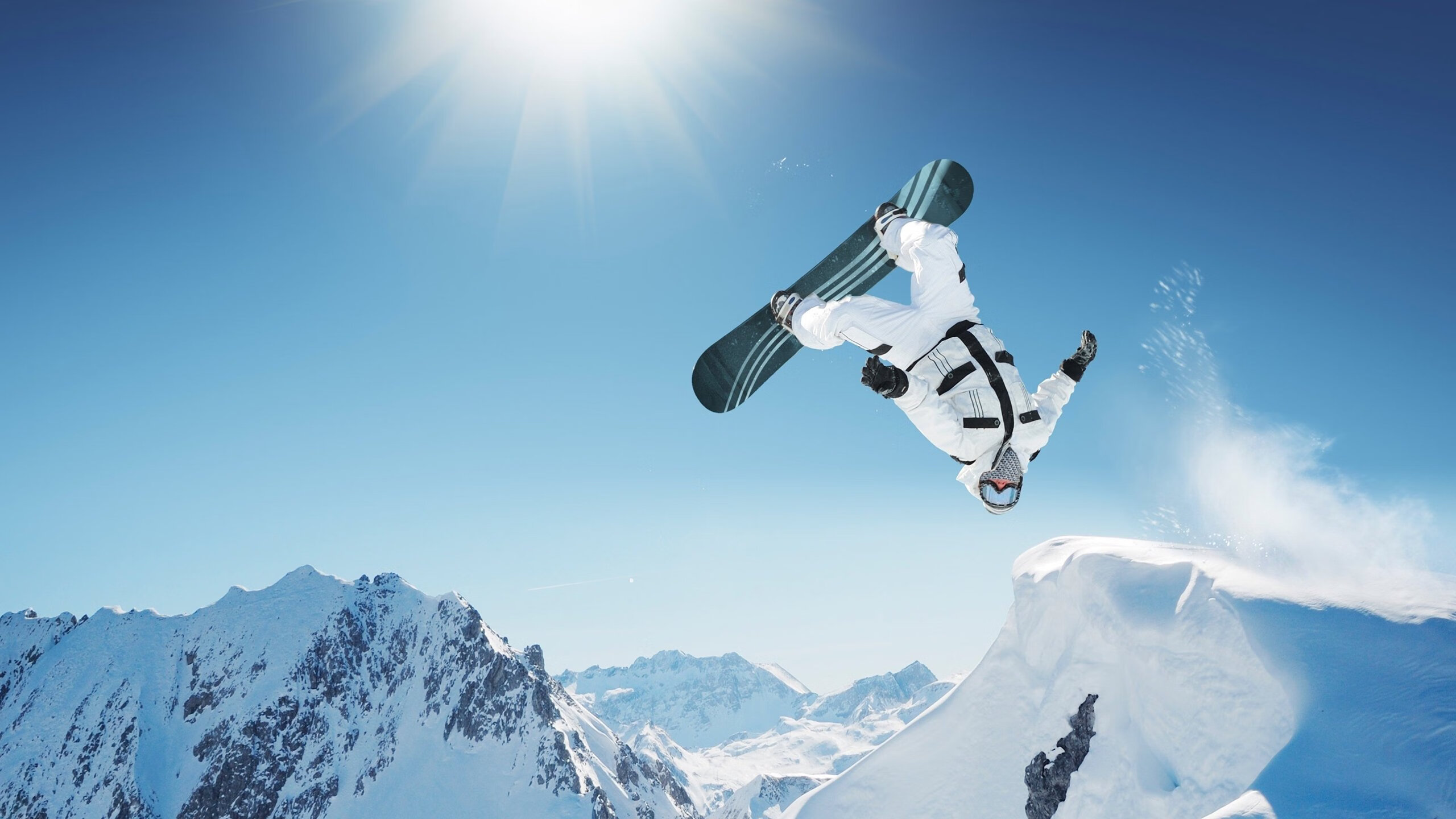 _全民骑行挑战赛：绿色出行新潮流_，绿色骑行活动主题